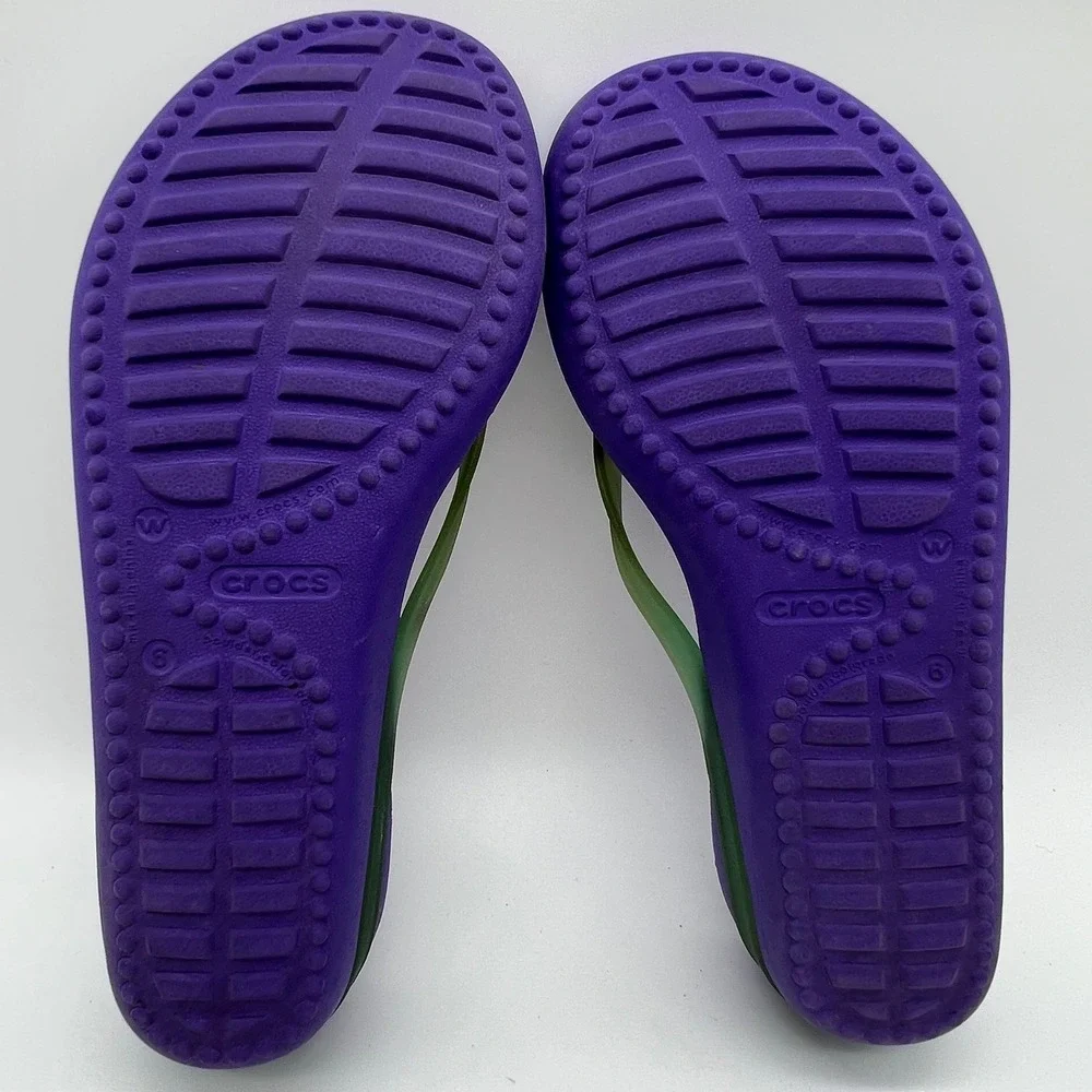 Crocs Carlie Wedge Flip Flops Womens 6 Purple Green Strap Platform Thong Sandals